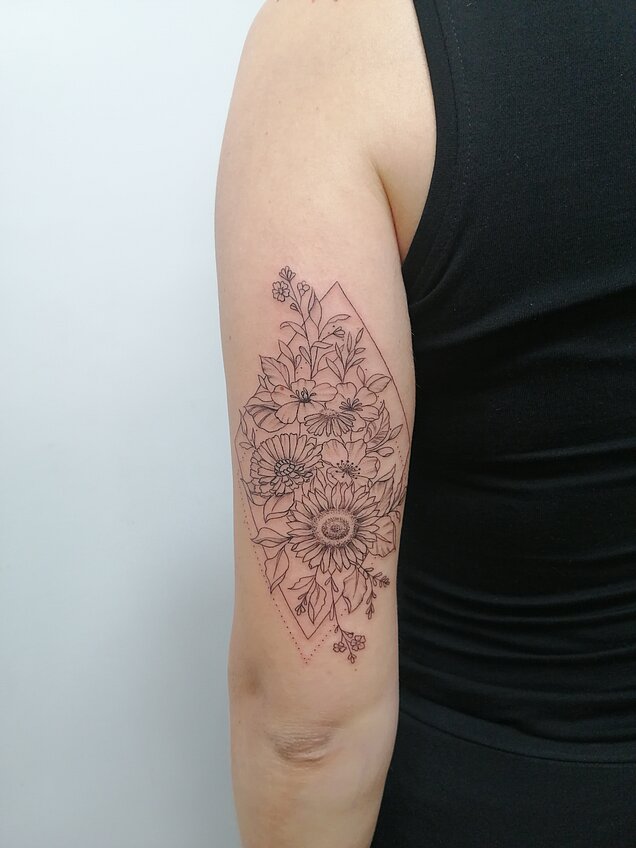 Fineline Tattoo, Motiv #10096